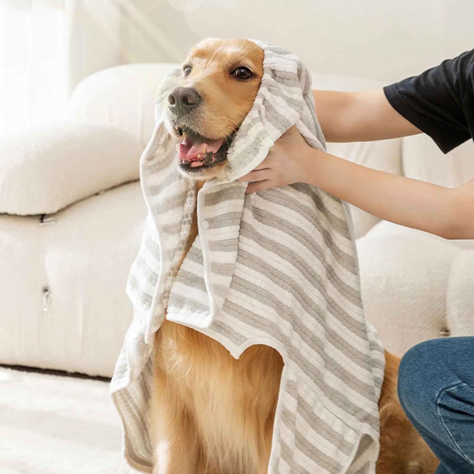 Ultra Absorbent Quick Dry Pet Bath Towel Thick Bathrobe Wrap