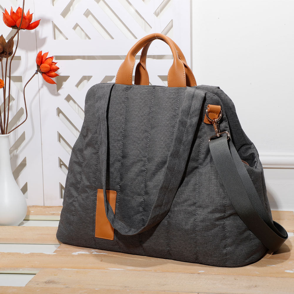 Light Waterproof Pet Carrier Handbag Fashion Travel Bag